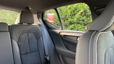 Volvo XC40 2.0 B3P Plus Dark 5dr Auto Petrol Estate